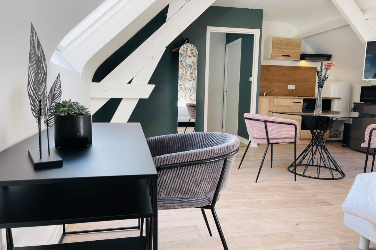 The Florestia Magnificent Renovated Loft Amboise Ngoại thất bức ảnh